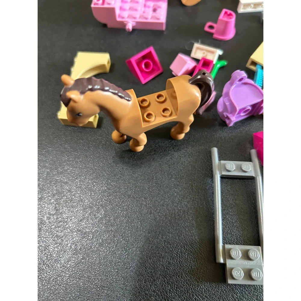 LEGO Juniors‎ Stephanie's Horse Carriage Friends Set INCOMPLETE